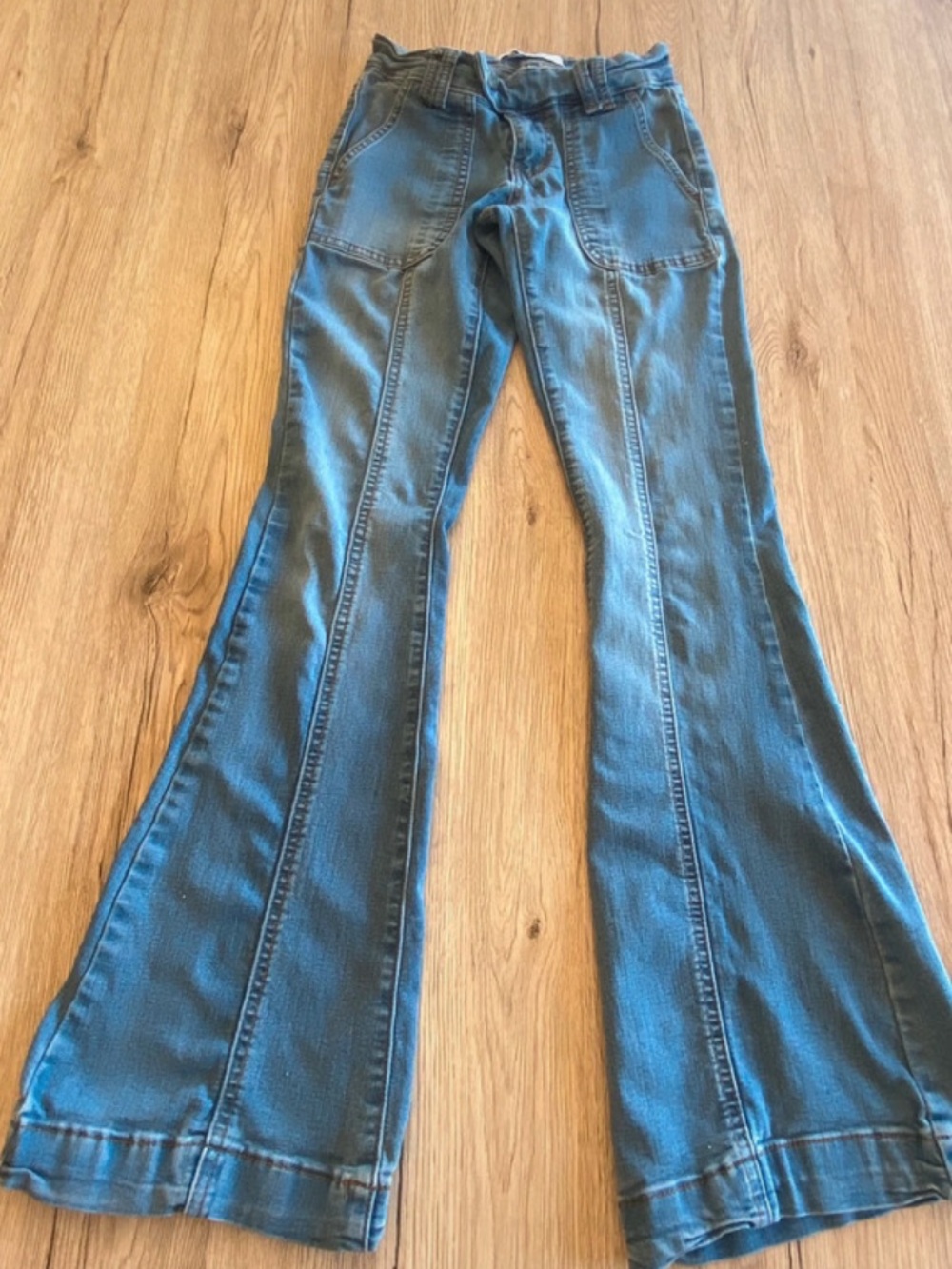 Women's Wide-Leg Flare Jeans in Blue Denim